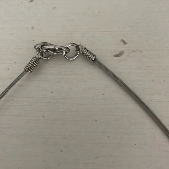 Silver necklace with blue pendant - Picture 3 of 4